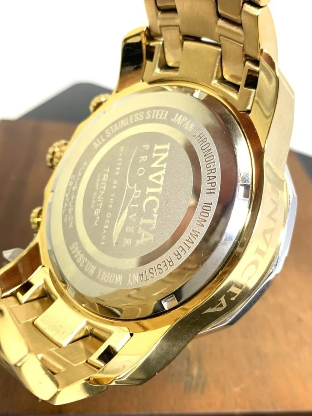 Invicta Men's Watch 38445 Pro Diver Quartz Green Dial Gold Stainless Steel 50mm